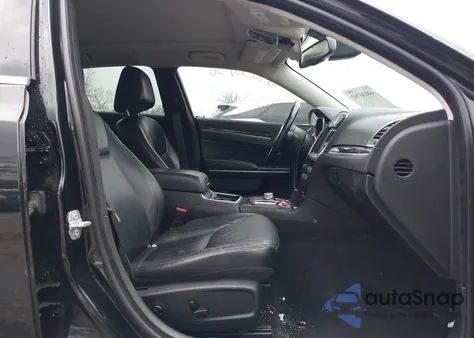 2015 Chrysler 300 Limited z USA, uszkodzony, nr VIN 2C3CCARG8FH894347